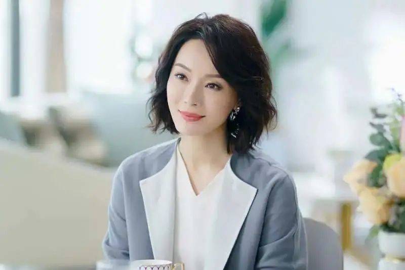 演员蒋兰,演员蒋兰，与自然美景的邂逅，寻找内心的宁静与平和