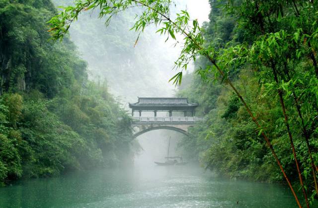 宜昌最新房价,宜昌最新房价，一场与自然美景的旅行邂逅，寻找内心的平和静谧